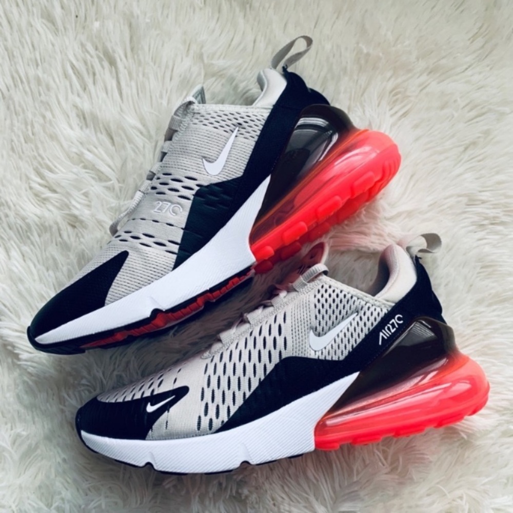 Nike Air Max 270 - Picture 6 of 7
